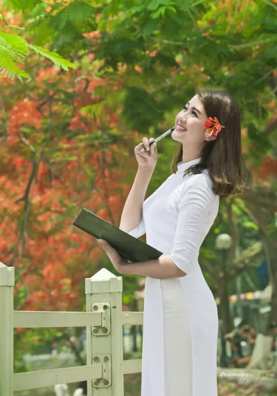 Áo dài trắng áo dài trắng hoài cổ [YBE4EI]