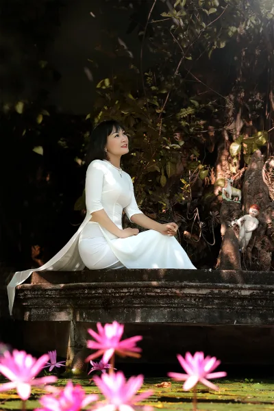 Hình nền áo dài trắng thanh lịch áo dài trắng [9ZYIFB]