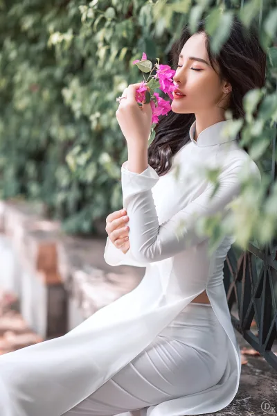 Áo dài trắng thanh lịch hoa [JYNIIL]