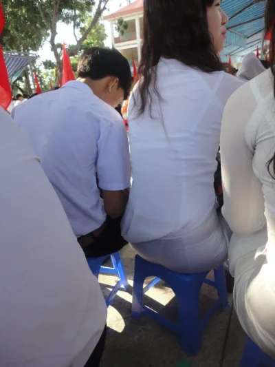 Áo dài trắng sân trường mong manh [HE4SBU]