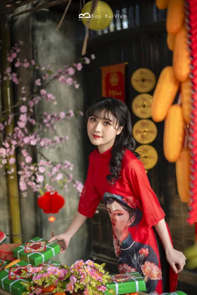 Áo dài đỏ áo dài đỏ trang nhã [N08GFU]