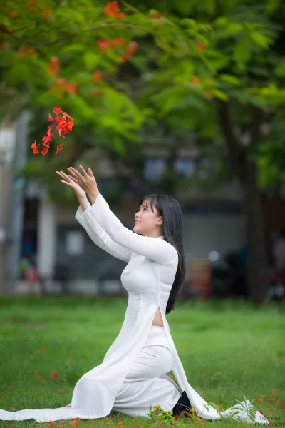 Áo dài trắng hoa phượng duyên thầm [AZRBBP]