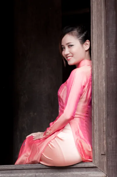 Áo dài đỏ quý phái [Y3I69Q]