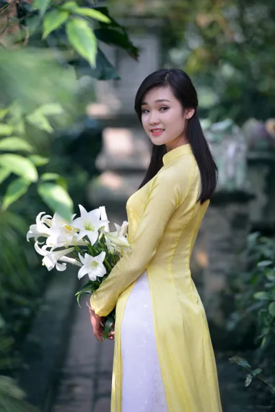 Áo dài vàng sang trọng tinh khôi [DZXMZ7]