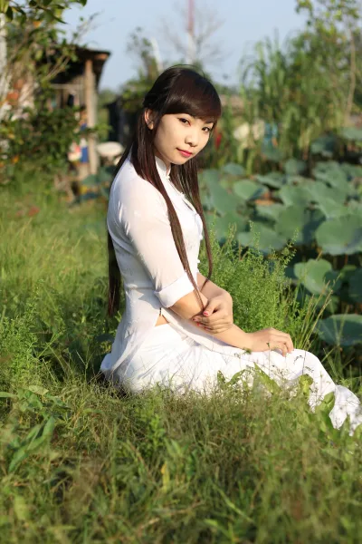 Thanh lịch áo dài trắng áo dài trắng [YZQA8M]