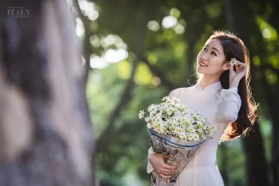 Áo dài trắng hoa hút hồn [JUQLCC]