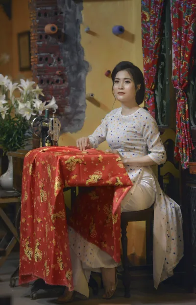 Áo dài trắng hút hồn cổ kính [433LND]