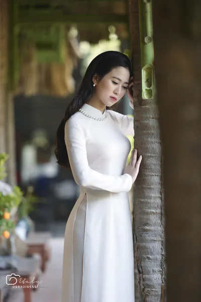 Áo dài trắng thanh xuân lễ chùa [USTMWP]