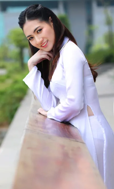 Áo dài trắng tinh khôi hoài cổ [DQZL5S]