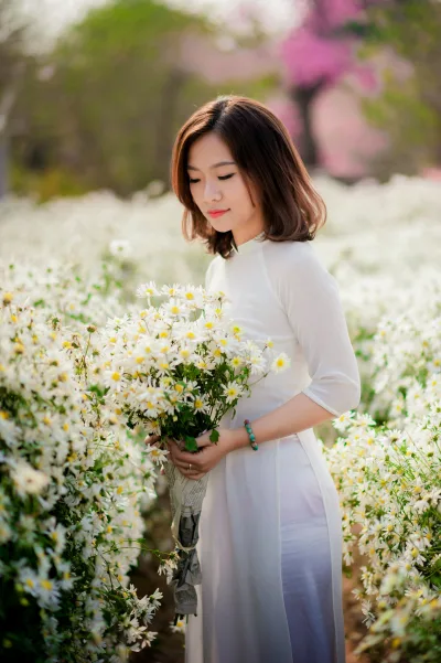 Áo dài trắng hút hồn hoa [ESDWH9]