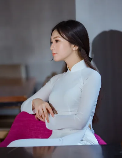 Hài hòa áo dài trắng [KRM0WZ]