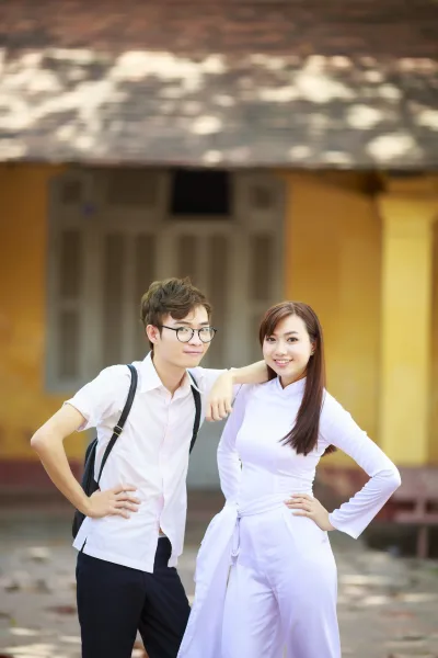 Bộ ảnh áo dài trắng dịu dàng sân trường [WKSJ9H]