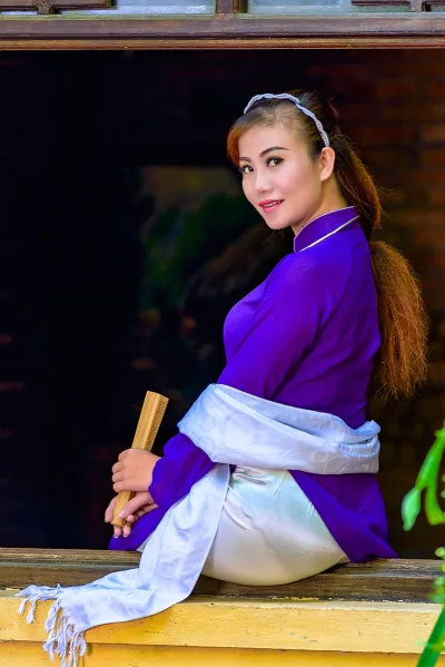 Áo dài tím vẻ đẹp áo dài tím hài hòa [FEZHZA]