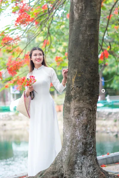 Đậm chất Việt áo dài trắng hoa phượng [1871MT]