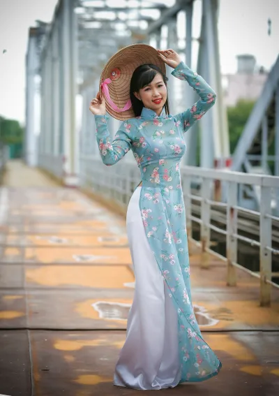 Áo dài họa tiết áo dài họa tiết thanh tao [V3BRHZ]