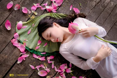 Áo dài trắng ảnh nền nằm nhẹ nhàng [R0X3OM]
