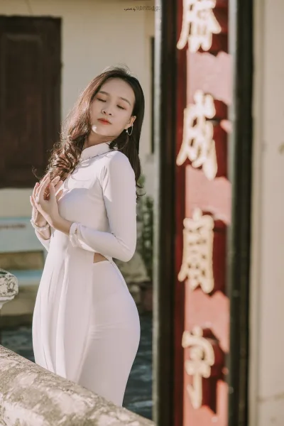 Đậm chất Việt áo dài trắng lễ chùa [FNMNWA]