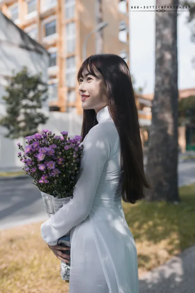 Áo dài trắng nữ tính hoa [RBM14K]