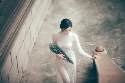 Áo dài trắng tinh khôi cổ điển [INJ115]