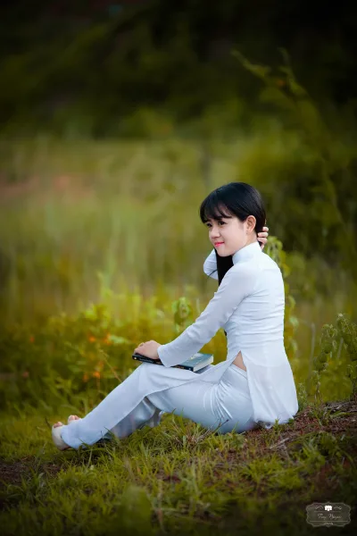 Áo dài trắng tuyển chọn áo dài trắng [3GIHOX]