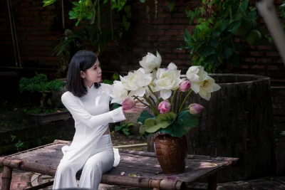 Nữ nhân áo dài trắng kiêu sa cổ kính [5BR1XP]