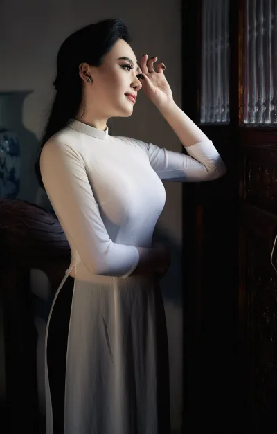 Áo dài trắng thanh nhã cổ kính [LPJWDZ]