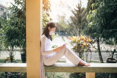Áo dài trắng rạng rỡ sân trường [SHHXAP]