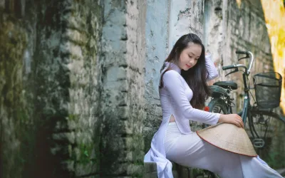 Người đẹp áo dài trắng cổ điển cổ kính [RRAFYE]