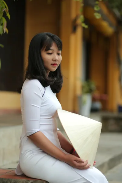 Áo dài trắng nón lá nét Việt [JZOFBH]